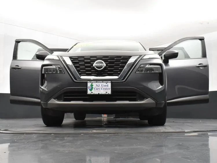 2021 Nissan Rogue - Image 11 of 12