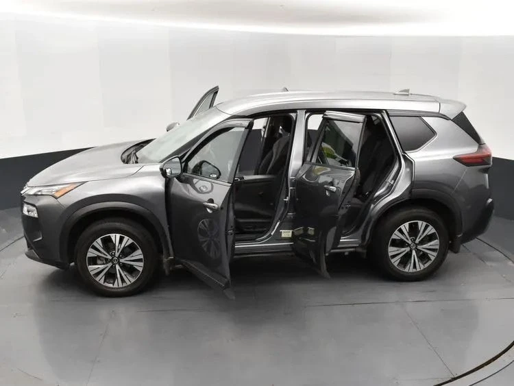 2021 Nissan Rogue - Image 7 of 12