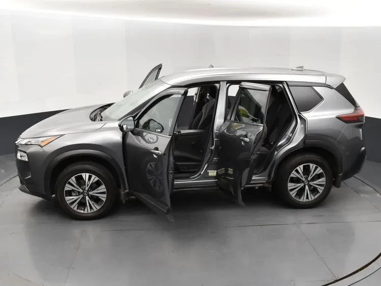 2021 Nissan Rogue - Image 7 of 12