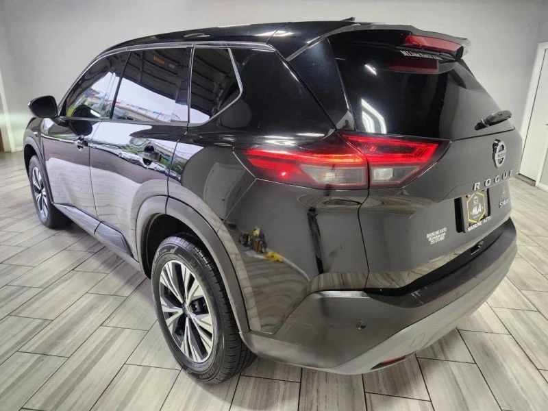 2021 Nissan Rogue - Image 3 of 12