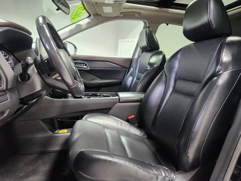 2021 Nissan Rogue - Image 11 of 12