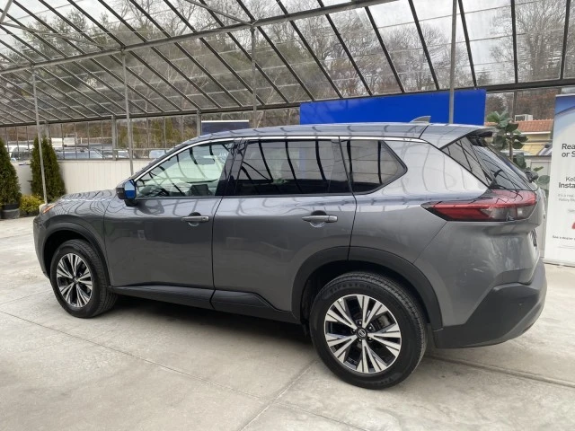 2021 Nissan Rogue - Image 10 of 12