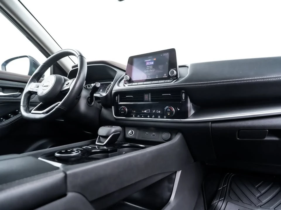 2021 Nissan Rogue - Image 17 of 20