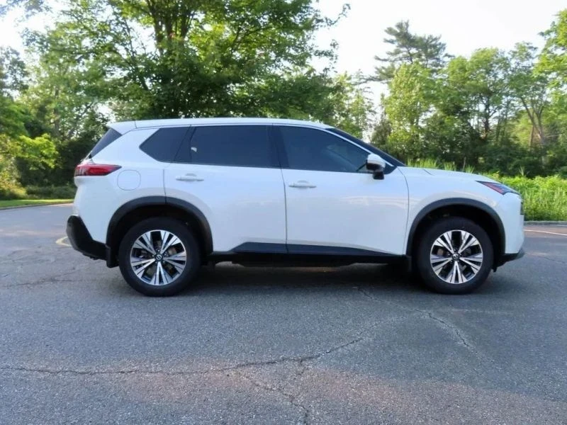 2021 Nissan Rogue - Image 12 of 12