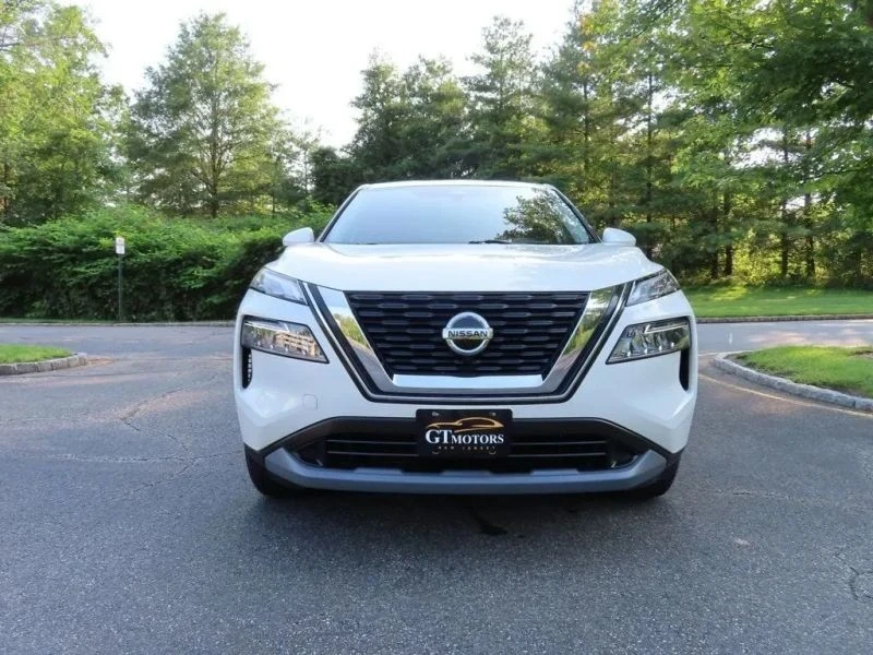2021 Nissan Rogue - Image 2 of 12