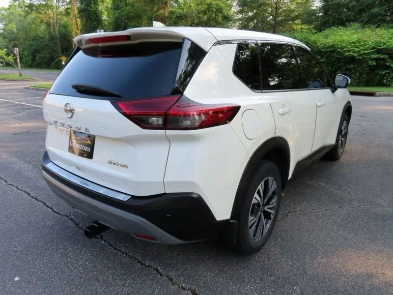 2021 Nissan Rogue - Image 11 of 12
