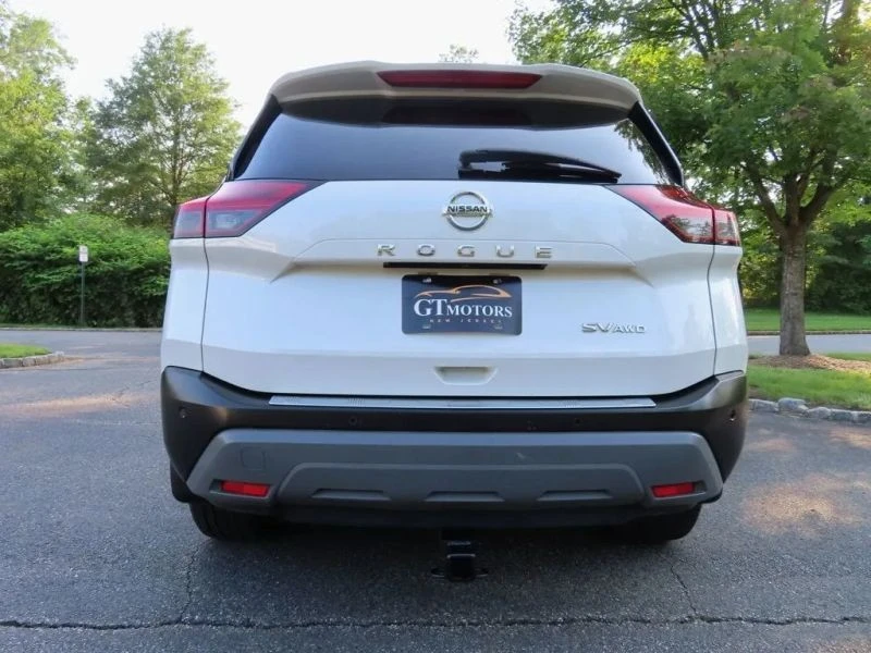 2021 Nissan Rogue - Image 9 of 12