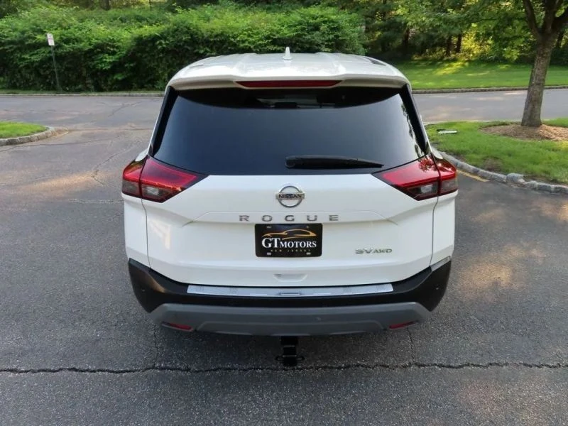 2021 Nissan Rogue - Image 10 of 12