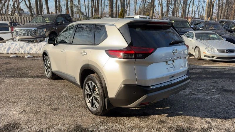2021 Nissan Rogue - Image 7 of 12