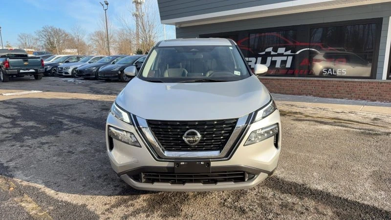 2021 Nissan Rogue - Image 2 of 12