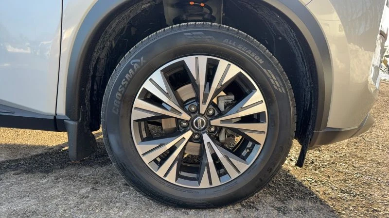 2021 Nissan Rogue - Image 12 of 12