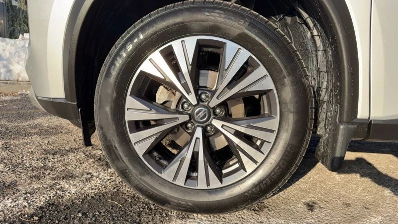 2021 Nissan Rogue - Image 9 of 12