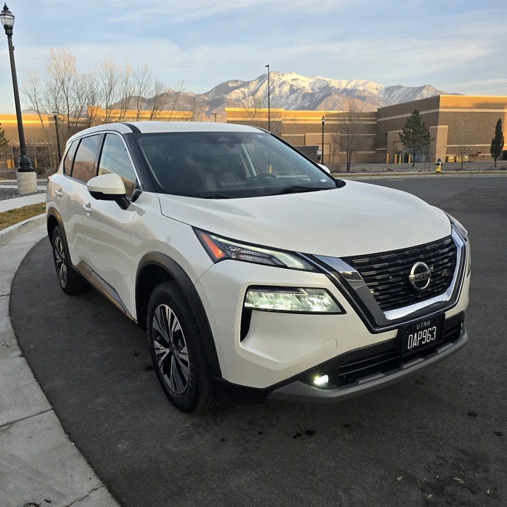 2021 Nissan Rogue - Image 6 of 13