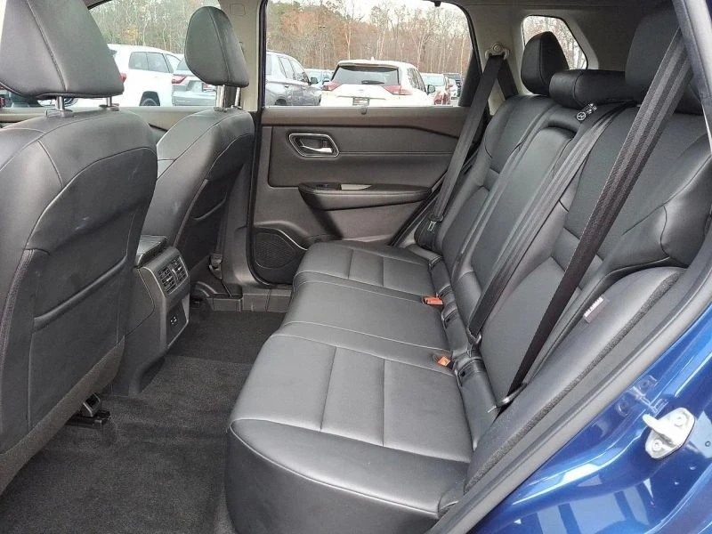 2021 Nissan Rogue - Image 12 of 12
