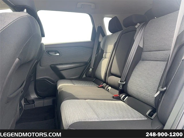 2021 Nissan Rogue - Image 14 of 21