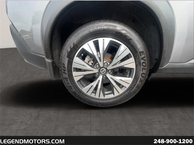 2021 Nissan Rogue - Image 10 of 21