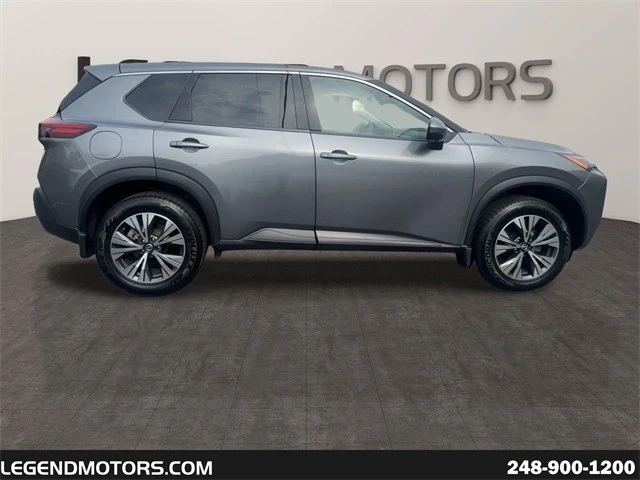 2021 Nissan Rogue - Image 9 of 21