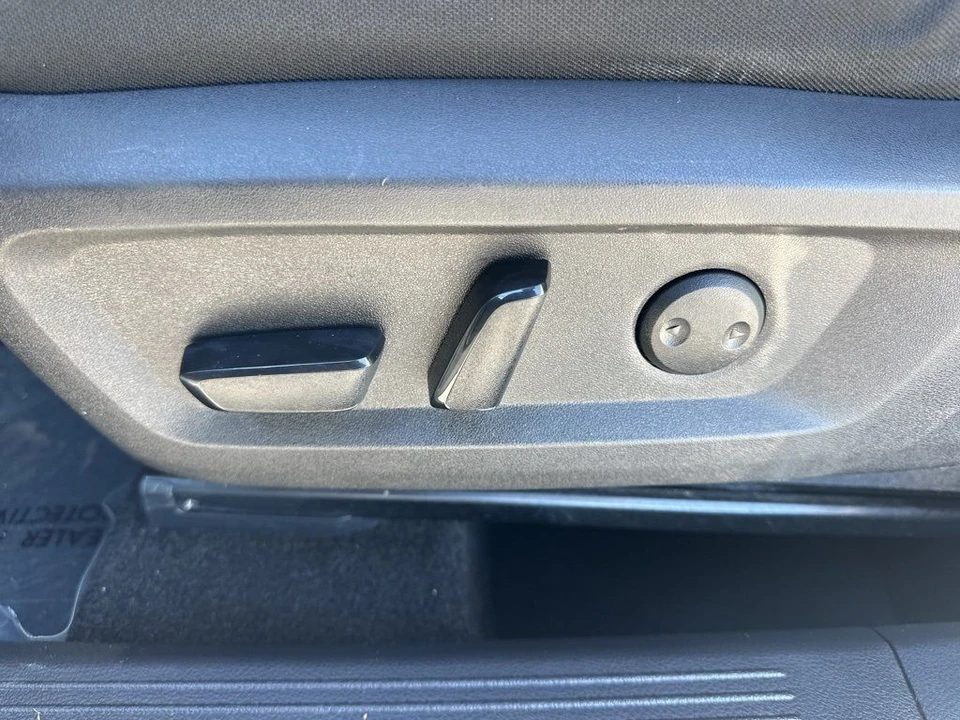 2021 Nissan Rogue - Image 10 of 12