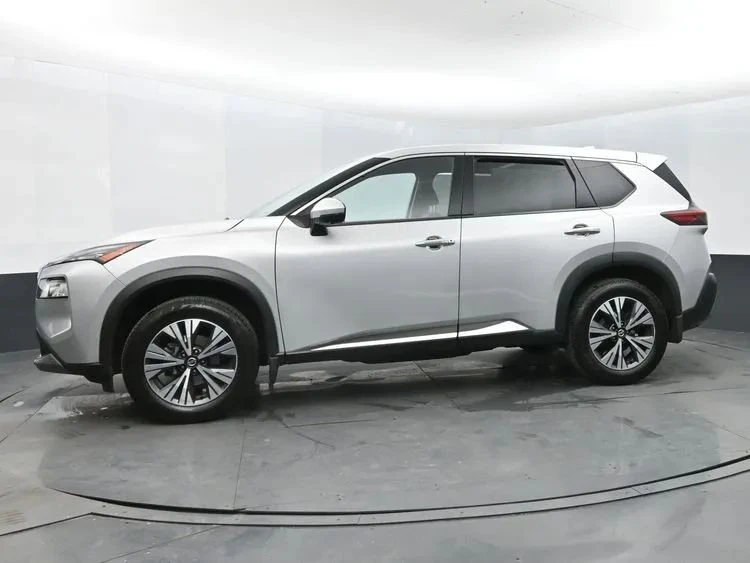 2021 Nissan Rogue - Image 5 of 12