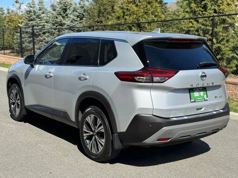 2021 Nissan Rogue - Image 7 of 12
