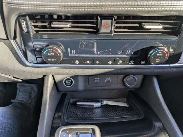 2021 Nissan Rogue - Image 14 of 21
