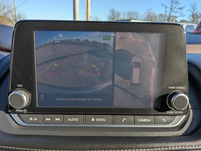 2021 Nissan Rogue - Image 13 of 21