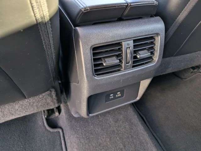 2021 Nissan Rogue - Image 18 of 21