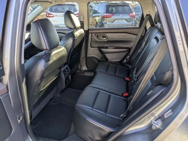 2021 Nissan Rogue - Image 11 of 21