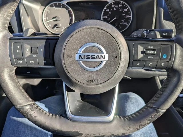 2021 Nissan Rogue - Image 17 of 21