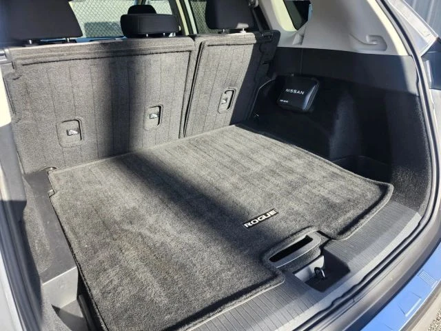 2021 Nissan Rogue - Image 21 of 31