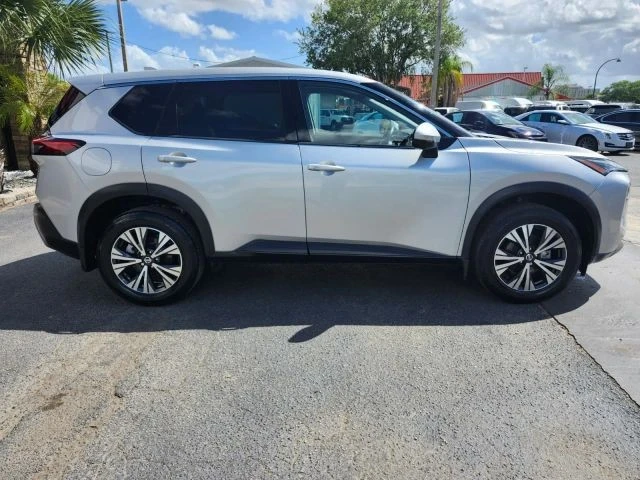 2021 Nissan Rogue - Image 4 of 31