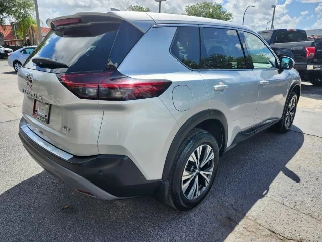 2021 Nissan Rogue - Image 5 of 31