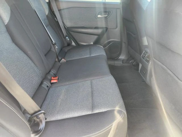 2021 Nissan Rogue - Image 22 of 31
