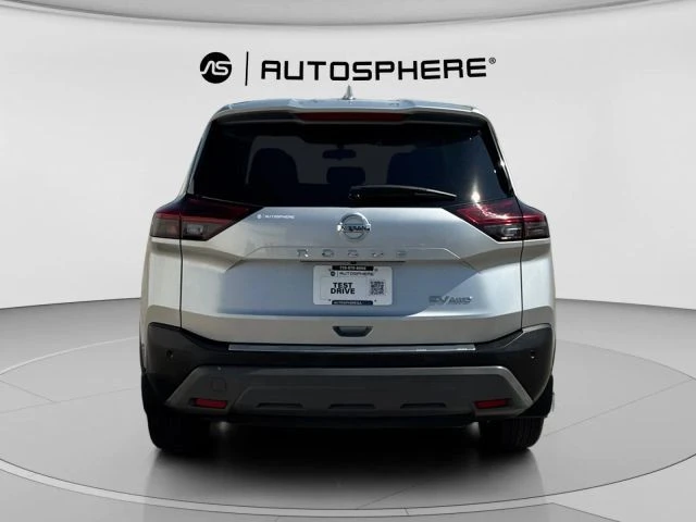2021 Nissan Rogue - Image 8 of 21