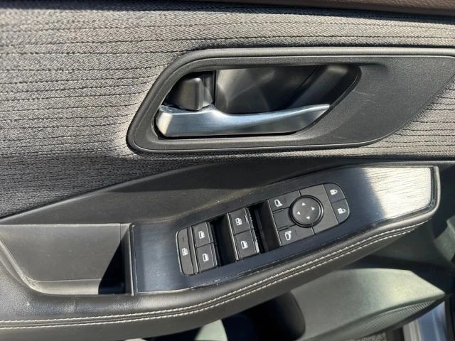 2021 Nissan Rogue - Image 15 of 21