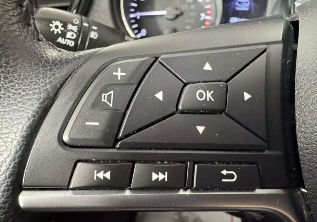 2021 Nissan Rogue - Image 16 of 21