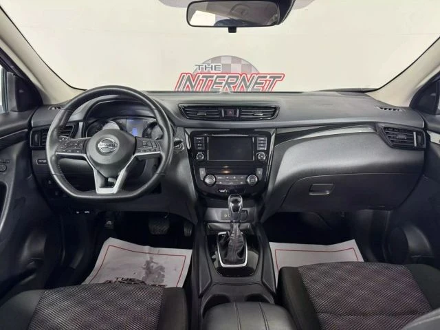 2021 Nissan Rogue - Image 11 of 12