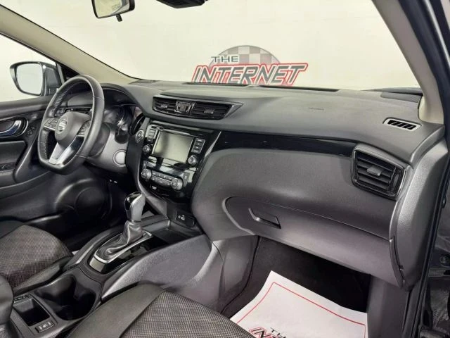 2021 Nissan Rogue - Image 12 of 12