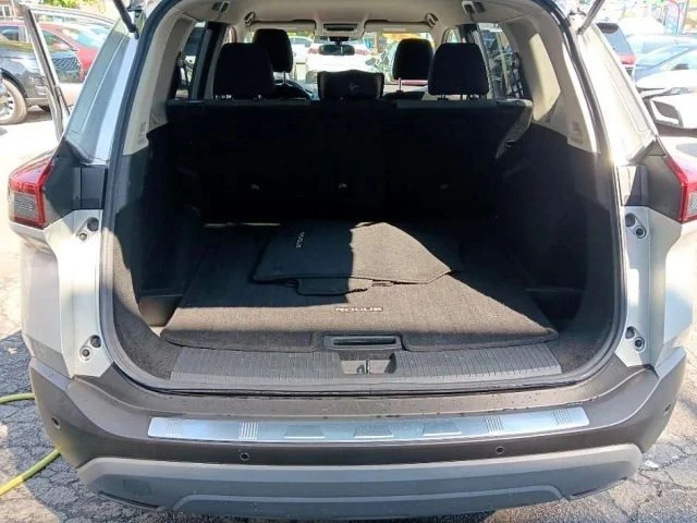 2021 Nissan Rogue - Image 15 of 15