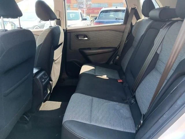 2021 Nissan Rogue - Image 12 of 15