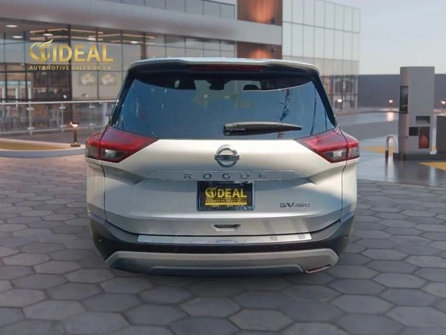 2021 Nissan Rogue - Image 9 of 12