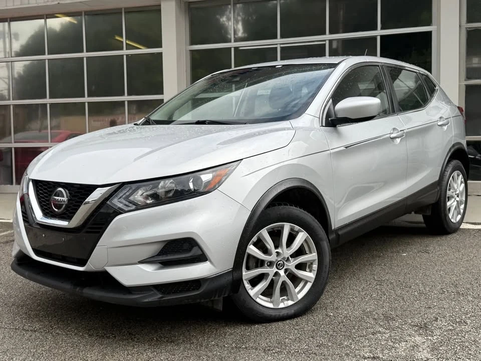 2021 Nissan Rogue - Image 2 of 15