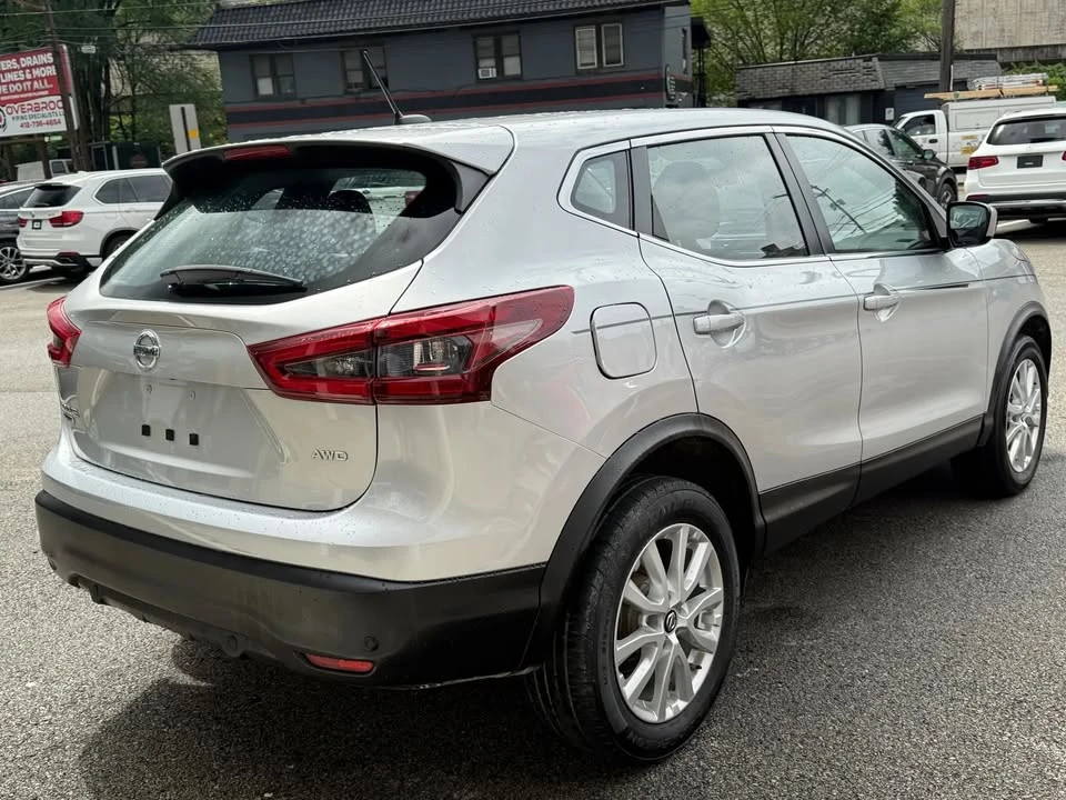 2021 Nissan Rogue - Image 5 of 15
