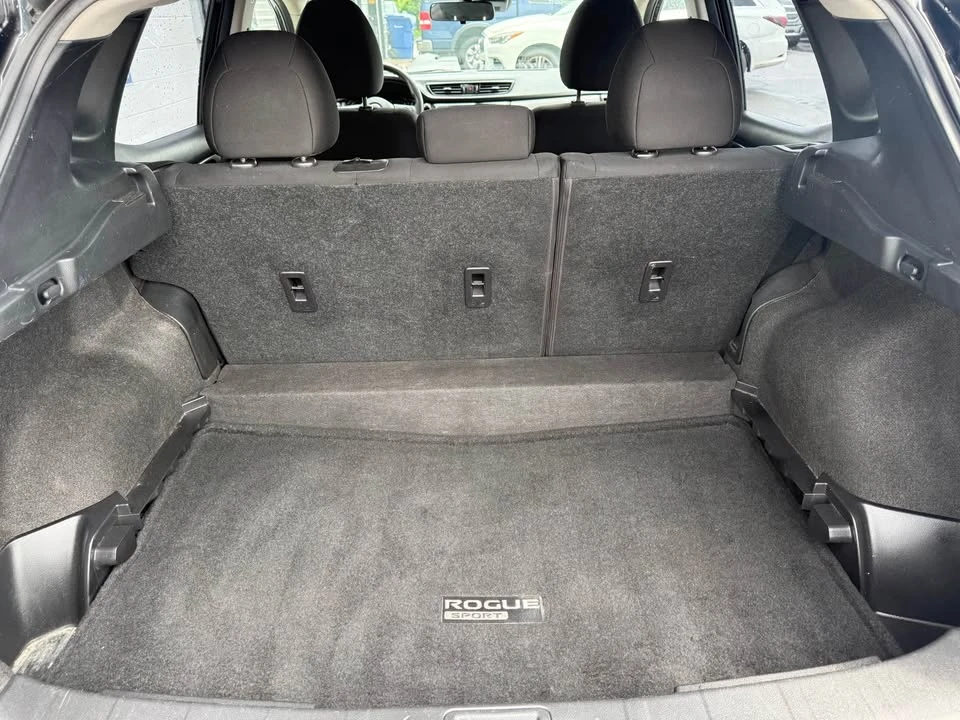 2021 Nissan Rogue - Image 14 of 18