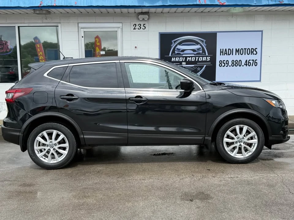 2021 Nissan Rogue - Image 4 of 18