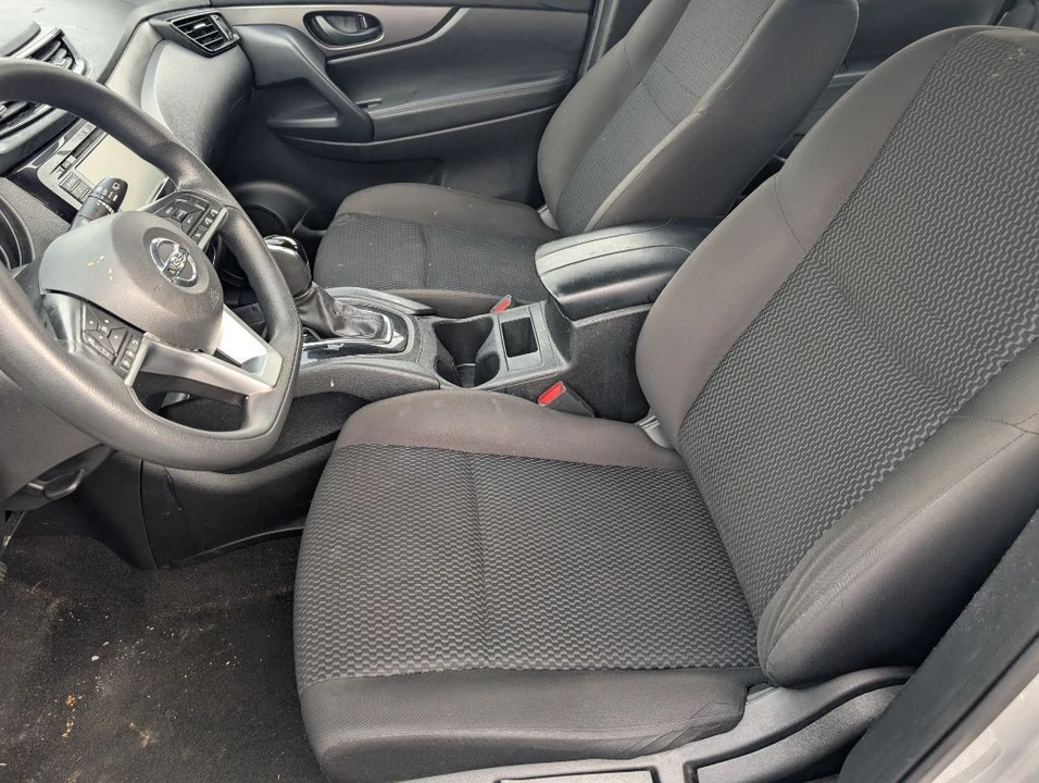 2021 Nissan Rogue - Image 9 of 21
