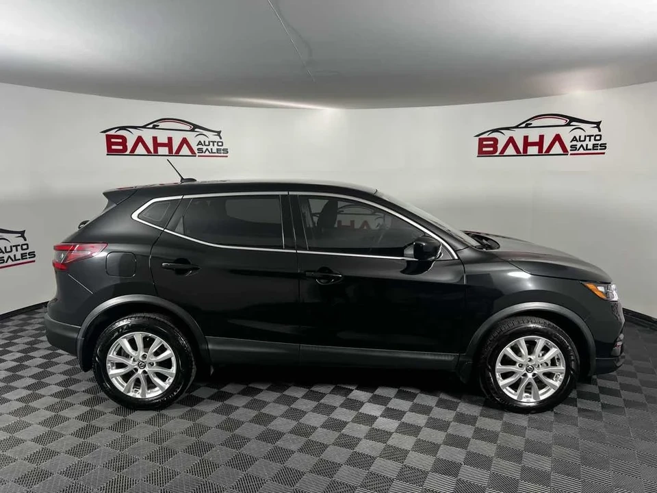 2021 Nissan Rogue - Image 9 of 21