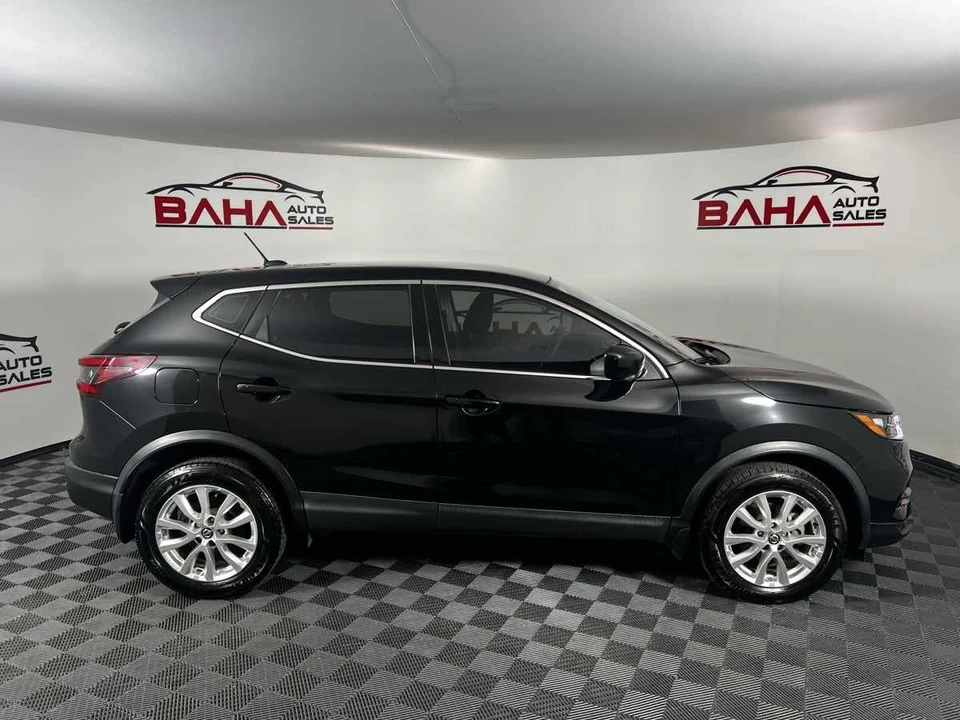2021 Nissan Rogue - Image 9 of 21