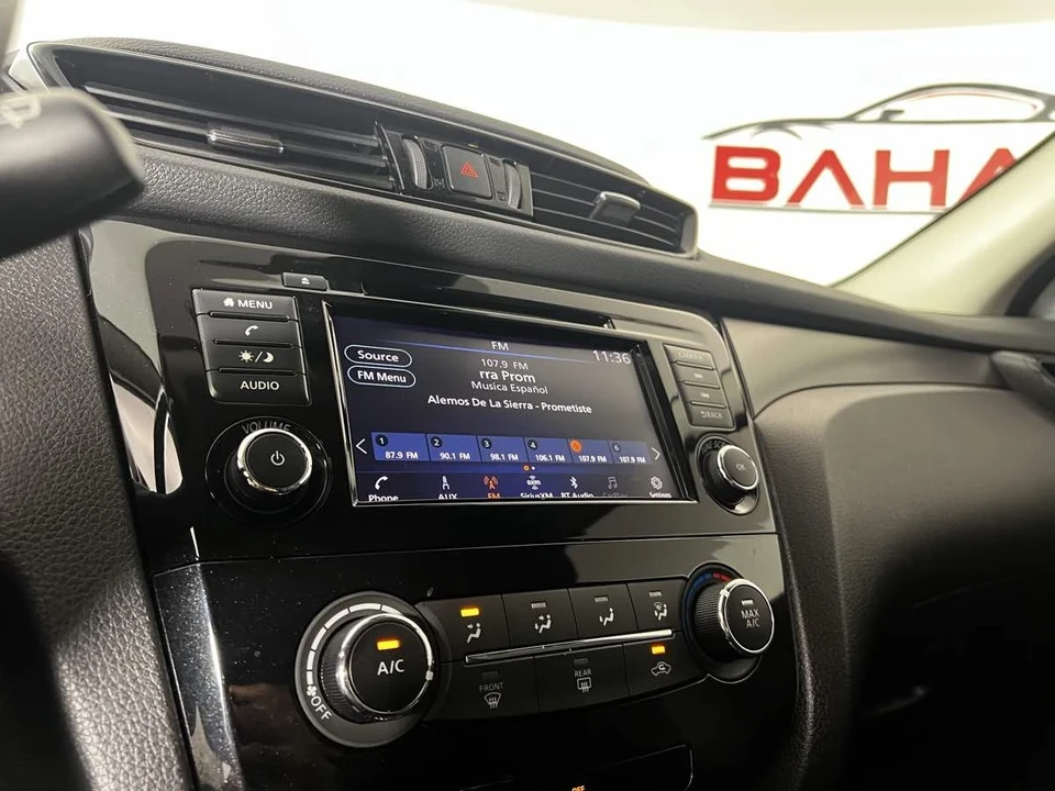 2021 Nissan Rogue - Image 16 of 21