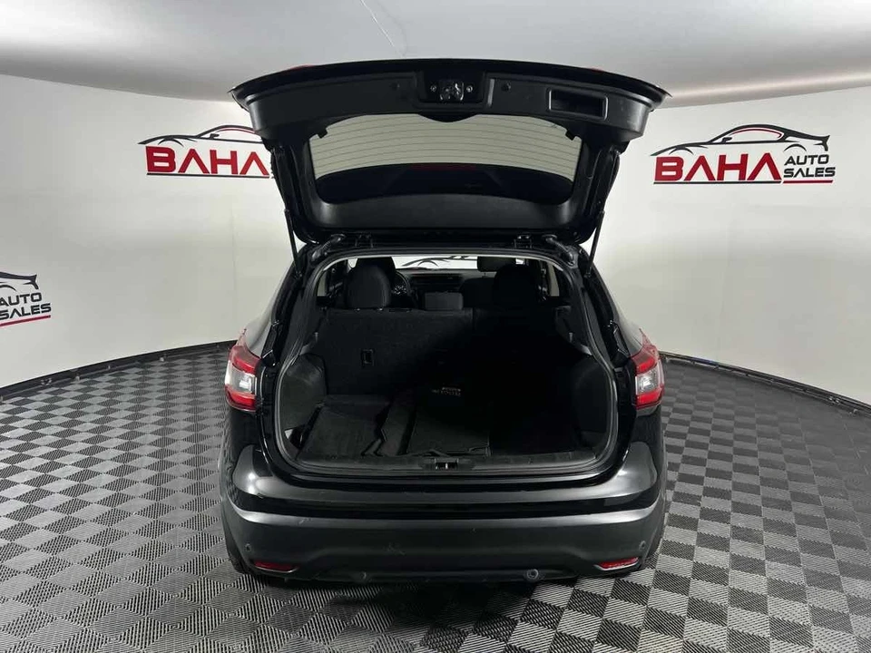 2021 Nissan Rogue - Image 7 of 21